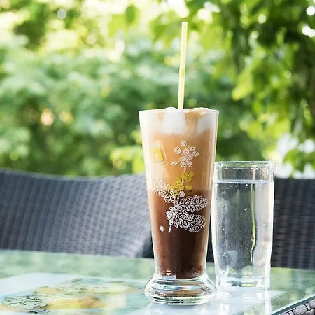 Lägenhet Anamniseis Agrelia