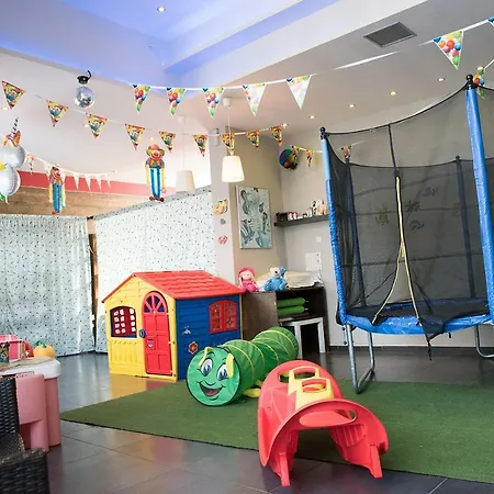 Anamniseis Lägenhet *